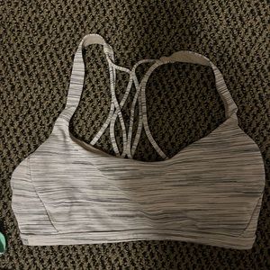 Lululemon Free to Be Bra